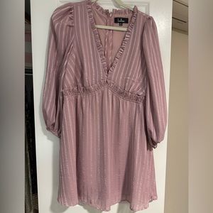 Mauve colored flowy dress! - size M